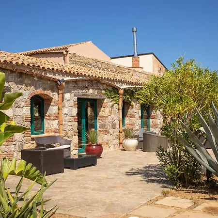 Hotel Masseria Del Piano 3*