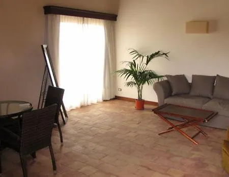 Hotel Masseria Del Piano 3*